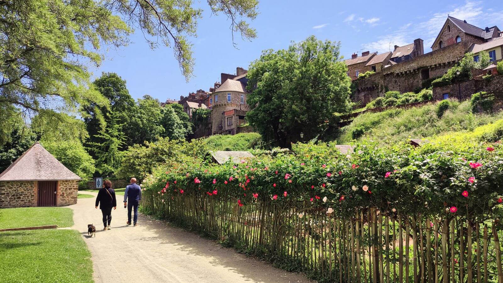 03fougeres-anciens-remparts