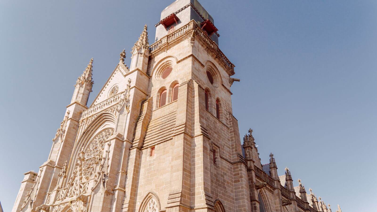 14fougeres-eglise-st-leonard